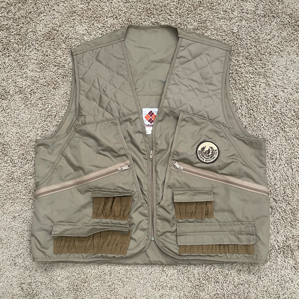 Vintage COLUMBIA Fly Fishing Tackle Vest XL Green Pockets Zippers Patched